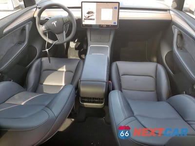 Zdjęcie 8 z 13 samochodu: 2024 TESLA MODEL Y VIN:7SAYGAEE4RF070255 - miniatura