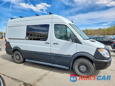Czwarte zdjęcie samochodu z boku: 2012 MERCEDES-BENZ SPRINTER 2500 VIN:WD3PE7CC9C5701037 - miniatura