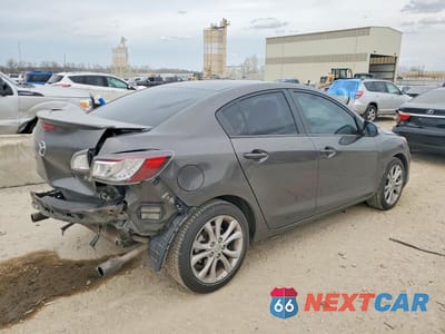 Trzecie zdjęcie samochodu z tyłu: 2010 MAZDA 3 S VIN:JM1BL1S51A1231905 - miniatura