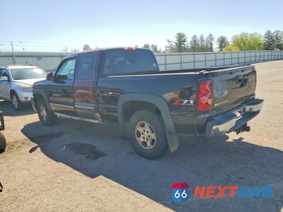 Drugie zdjęcie samochodu z przodu: 2004 CHEVROLET SILVERADO K1500 VIN:2GCEK19T841394473 - miniatura