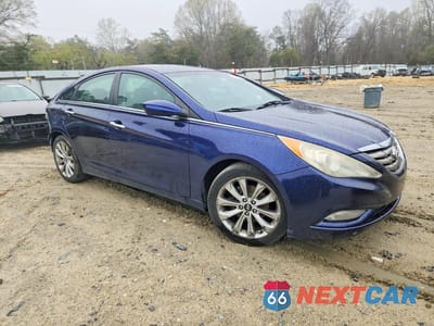Czwarte zdjęcie samochodu z boku: 2012 HYUNDAI SONATA SE VIN:5NPEC4AC1CH391633 - miniatura