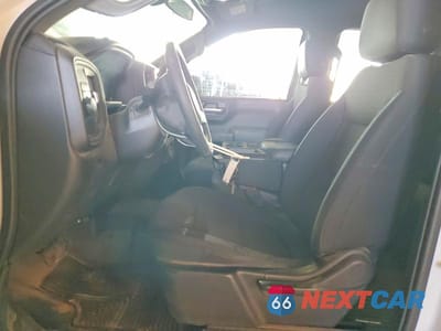 Zdjęcie 7 z 12 samochodu: 2019 CHEVROLET SILVERADO C1500 VIN:1GCRWAEH5KZ311352 - miniatura
