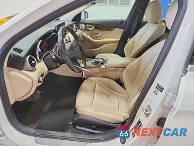 Zdjęcie 7 z 13 samochodu: 2015 MERCEDES-BENZ C 300 4MATIC VIN:55SWF4KB2FU031144 - miniatura