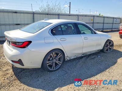 Trzecie zdjęcie samochodu z tyłu: 2021 BMW 330XI VIN:3MW5R7J08M8B99777 - miniatura