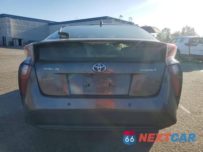 Zdjęcie 6 z 13 samochodu: 2017 TOYOTA PRIUS THREE VIN:JTDKARFU8H3046920 - miniatura