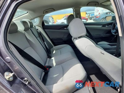 Zdjęcie 10 z 12 samochodu: 2016 HONDA CIVIC LX VIN:19XFC2F51GE217865 - miniatura