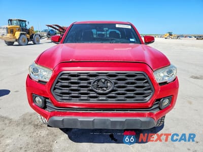 Piąte zdjęcie samochodu w środku: 2018 TOYOTA TACOMA TRD SPORT VIN:3TMAZ5CN3JM066247 - miniatura