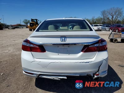 Zdjęcie 6 z 12 samochodu: 2017 HONDA ACCORD EXL VIN:1HGCR2F89HA071877 - miniatura