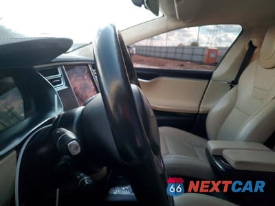 Zdjęcie 9 z 11 samochodu: 2017 TESLA MODEL S VIN:5YJSA1E2XHF190621 - miniatura