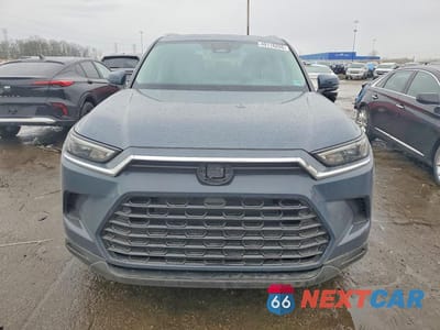 Piąte zdjęcie samochodu w środku: 2024 TOYOTA GRAND HIGHLANDER XLE VIN:5TDAAAB54RS056419 - miniatura