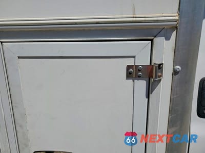 Zdjęcie 10 z 13 samochodu: 2019 CHEV EXPRESS G4500 VIN:1HA6GUCGXKN013118 - miniatura