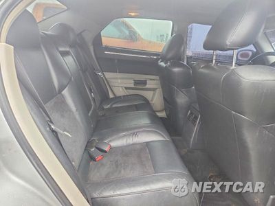 Zdjęcie 10 z 12 samochodu: 2007 CHRYSLER 300C SRT-8 VIN:2C3LA73W77H869529 - miniatura