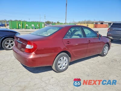 Trzecie zdjęcie samochodu z tyłu: 2004 TOYOTA CAMRY LE VIN:4T1BE32K64U264618 - miniatura