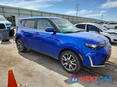 Czwarte zdjęcie samochodu z boku: 2024 KIA SOUL EX VIN:KNDJ33AU3R7227458 - miniatura