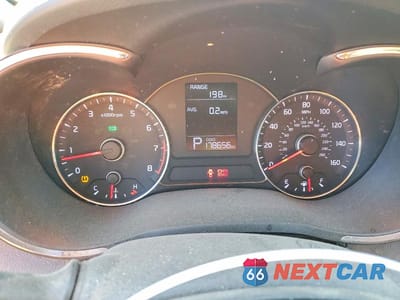 Zdjęcie 9 z 12 samochodu: 2016 KIA FORTE LX VIN:KNAFX4A69G5478914 - miniatura
