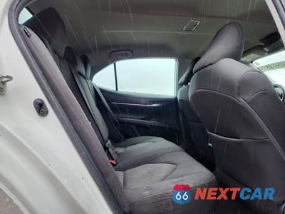 Zdjęcie 10 z 13 samochodu: 2022 TOYOTA CAMRY LE VIN:4T1C11AK2NU060079 - miniatura