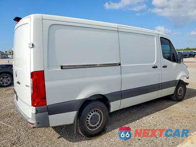 Trzecie zdjęcie samochodu z tyłu: 2022 MERCEDES-BENZ SPRINTER 1500 VIN:W1Y70BGY9NT088604 - miniatura