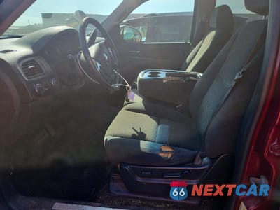 Zdjęcie 7 z 12 samochodu: 2007 CHEVROLET TAHOE K1500 VIN:1GNFK13087J293843 - miniatura