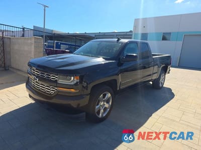 Drugie zdjęcie samochodu z przodu: 2018 CHEVROLET SILVERADO C1500 LT VIN:1GCRCREC1JZ259602 - miniatura