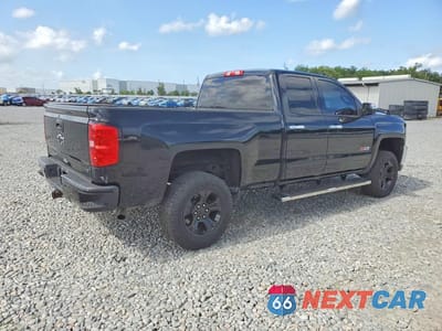 Trzecie zdjęcie samochodu z tyłu: 2019 CHEVROLET SILVERADO LD K1500 LT VIN:2GCVKPEC6K1101451 - miniatura