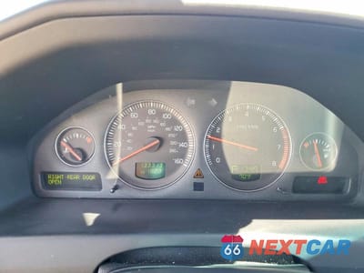 Zdjęcie 9 z 13 samochodu: 2006 VOLVO XC70 VIN:YV4SZ592061236504 - miniatura
