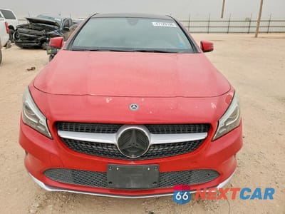 Piąte zdjęcie samochodu w środku: 2018 MERCEDES-BENZ CLA 250 VIN:WDDSJ4EBXJN538951 - miniatura