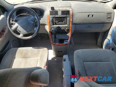 Zdjęcie 8 z 13 samochodu: 2005 KIA SEDONA LX VIN:KNDUP132556764575 - miniatura