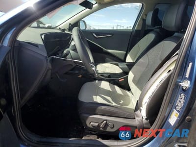 Zdjęcie 7 z 12 samochodu: 2025 KIA NIRO SX VIN:KNDCT3LEXS5217512 - miniatura