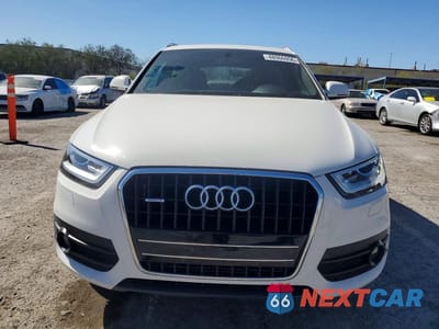 Piąte zdjęcie samochodu w środku: 2015 AUDI Q3 PRESTIGE VIN:WA1GFCFS7FR011809 - miniatura