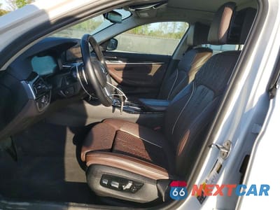 Zdjęcie 7 z 12 samochodu: 2022 BMW 530XE VIN:WBA33AG00NCK89870 - miniatura
