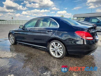 Drugie zdjęcie samochodu z przodu: 2018 MERCEDES-BENZ C 300 VIN:55SWF4JB3JU250589 - miniatura