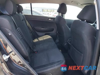 Zdjęcie 11 z 13 samochodu: 2018 KIA SPORTAGE LX VIN:KNDPM3AC4J7360944 - miniatura