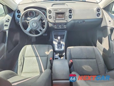 Zdjęcie 8 z 12 samochodu: 2017 VOLKSWAGEN TIGUAN S VIN:WVGBV7AX1HK054661 - miniatura
