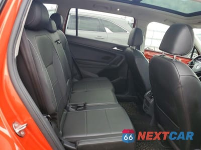 Zdjęcie 11 z 14 samochodu: 2018 VOLKSWAGEN TIGUAN SE VIN:3VV2B7AX2JM114962 - miniatura