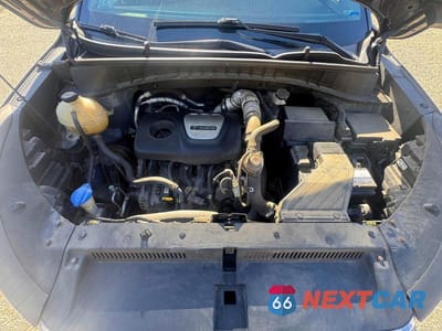 Zdjęcie 7 z 10 samochodu: 2016 HYUNDAI TUCSON LIMITED VIN:KM8J3CA23GU217084 - miniatura