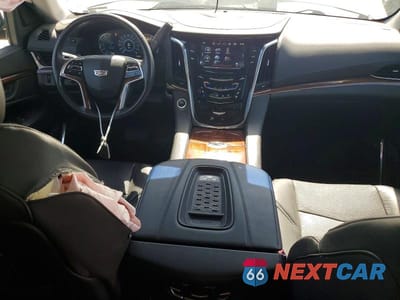 Zdjęcie 8 z 13 samochodu: 2016 CADILLAC ESCALADE LUXURY VIN:1GYS4BKJ7GR183329 - miniatura