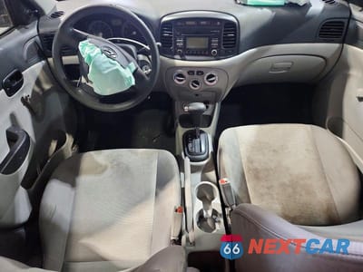 Zdjęcie 8 z 11 samochodu: 2010 HYUNDAI ACCENT GLS VIN:KMHCN4AC1AU423898 - miniatura