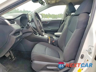Zdjęcie 7 z 13 samochodu: 2019 TOYOTA RAV4 LE VIN:JTMH1RFVXKD041089 - miniatura