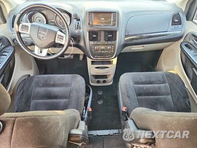 Zdjęcie 8 z 13 samochodu: 2017 DODGE GRAND CARAVAN SE VIN:2C4RDGBG9HR602055 - miniatura