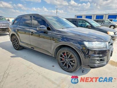 Czwarte zdjęcie samochodu z boku: 2018 AUDI Q7 PRESTIGE VIN:WA1VAAF7XJD021665 - miniatura