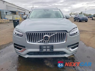 Piąte zdjęcie samochodu w środku: 2024 VOLVO XC90 PLUS VIN:YV4062PE6R1201921 - miniatura