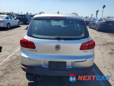 Zdjęcie 6 z 12 samochodu: 2016 VOLKSWAGEN TIGUAN S VIN:WVGAV7AX0GW502505 - miniatura