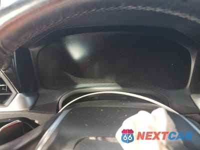 Zdjęcie 9 z 12 samochodu: 2019 BMW 330I VIN:WBA5R1C57KAK10808 - miniatura