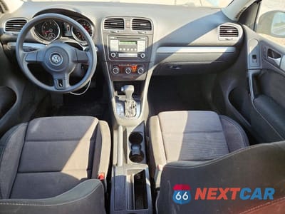 Zdjęcie 8 z 13 samochodu: 2010 VOLKSWAGEN GOLF VIN:WVWBA7AJ7AW189637 - miniatura