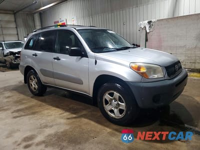 Czwarte zdjęcie samochodu z boku: 2005 TOYOTA RAV4 BASE VIN:JTEHD20V956031228 - miniatura