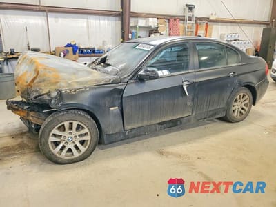 2006 BMW 325 XI WBAVD13556KV09650 - główne zdjęcie licytacji z USA - miniatura
