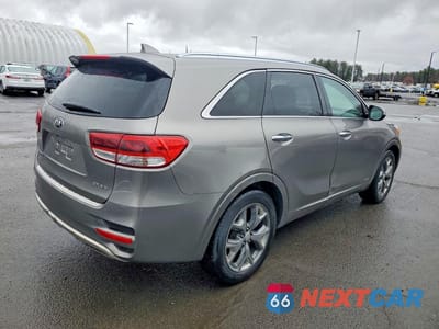 Trzecie zdjęcie samochodu z tyłu: 2017 KIA SORENTO SX V6 VIN:5XYPKDA56HG306457 - miniatura