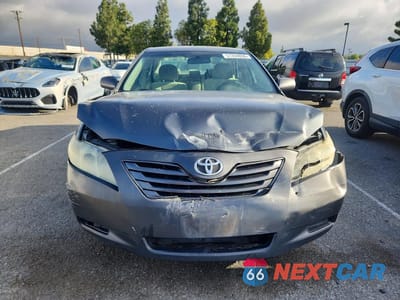 Piąte zdjęcie samochodu w środku: 2007 TOYOTA CAMRY LE VIN:4T1BE46K17U504632 - miniatura