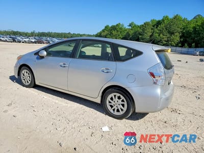 Drugie zdjęcie samochodu z przodu: 2013 TOYOTA PRIUS V TWO VIN:JTDZN3EU7D3187988 - miniatura