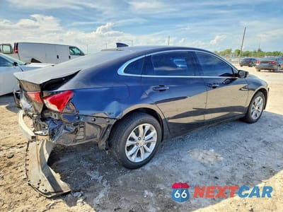 Trzecie zdjęcie samochodu z tyłu: 2023 CHEVROLET MALIBU LT VIN:1G1ZD5ST9PF165237 - miniatura